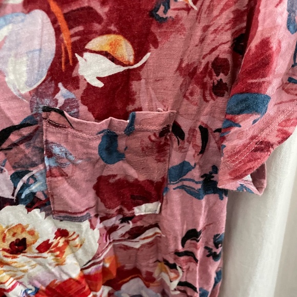 Lovely floral Torrid t-shirt - Picture 5 of 5